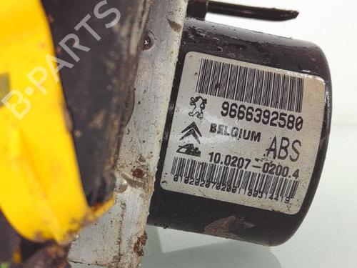 ABS pump CITROËN C3 II (SC_) 1.1 i | BP25352718M43 - Image 4