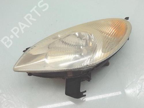 Phare gauche CITROËN XSARA PICASSO (N68) 2.0 HDi (90 hp) 31981167