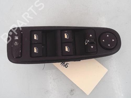 Used Left front window switch Left front window switch CITROËN C4 Grand Picasso I (UA_) 1.6 HDi (109 hp) 25368453 25368453