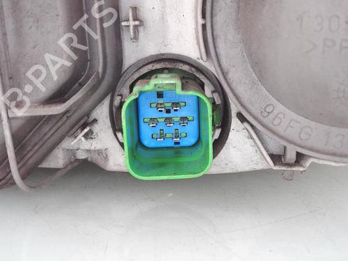 Right headlight FORD FIESTA IV (JA_, JB_) 1.25 i 16V | BP25349744C29 