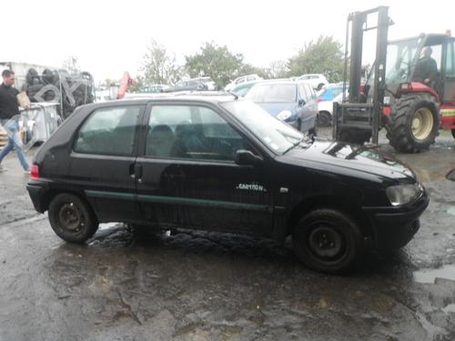 Left headlight PEUGEOT 106 II (1A_, 1C_) 1.0 i | BP27212571C28