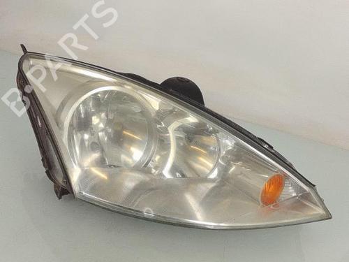 Right headlight FORD FOCUS I Turnier (DNW) 1.8 Turbo DI / TDDi 1343653