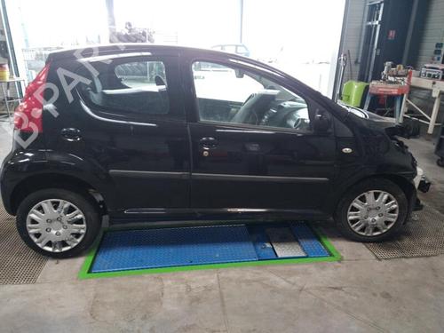 Right taillight PEUGEOT 107 (PM_, PN_) 1.4 HDi | BP25354819C35 