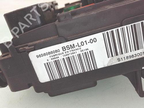 Used Fuse box Fuse box PEUGEOT 407 (6D_) 1.6 HDi 110 (6D9HZC, 6D9HYC) (109 hp) 33611160 33611160