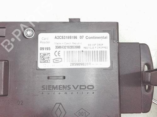 Used Card reader Card reader RENAULT MEGANE III Hatchback (BZ0/1_, B3_) 1.5 dCi (BZ09, BZ0D, BZ1W, BZ29, BZ14) (110 hp) 32241542 32241542