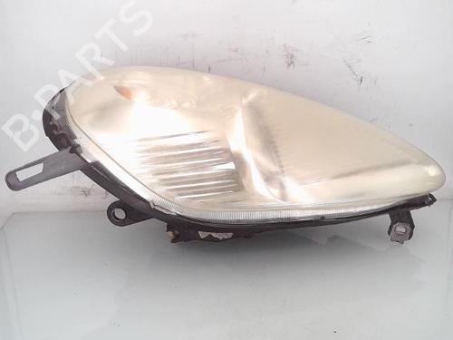 Used Left headlight FIAT GRANDE PUNTO (199_) 1.3 D Multijet (75 hp) 25368401