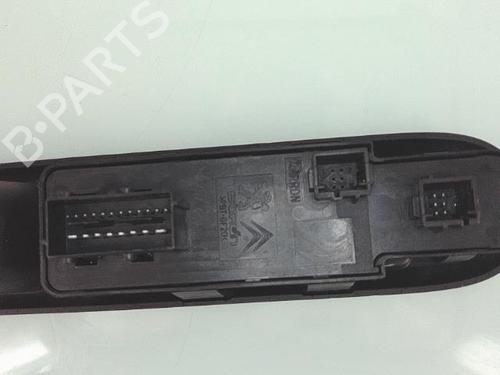 Left front window switch PEUGEOT 3008 I MPV (0U_) 1.6 HDi | BP25356474I27 