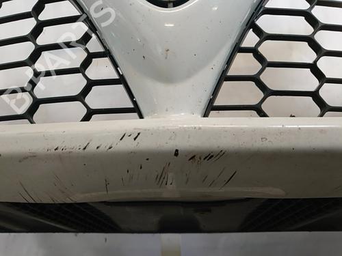 Used Front bumper Front bumper 37076608 37076608