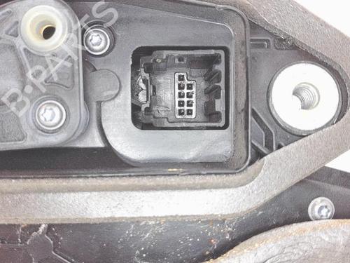 Venstre fortil lås Venstre fortil lås OPEL ASTRA K Sports Tourer (B16) 1.6 CDTi (35) (136 hp) 37503758 37503758