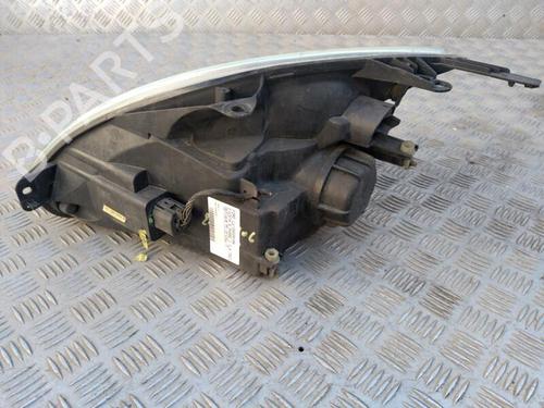 Used Right headlight FORD FIESTA V (JH_, JD_) 1.4 TDCi (68 hp) 25355358