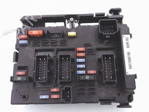 Used Fuse box PEUGEOT 206+ (2L_, 2M_) 1.4 HDi eco 70 (68 hp) 25363532