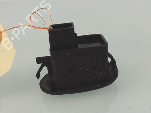 Used Left front window switch Left front window switch CITROËN C3 I (FC_, FN_) 1.4 HDi (68 hp) 25367857 25367857