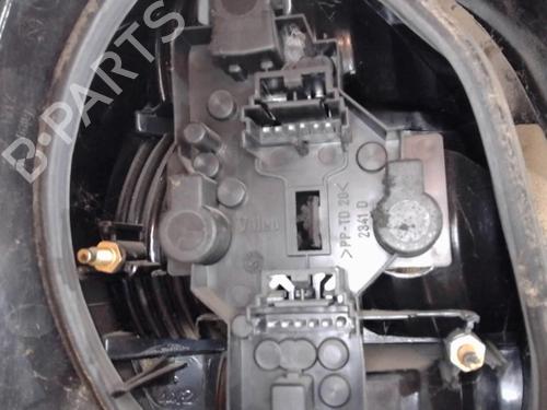 Høyre baklys RENAULT SCÉNIC I MPV (JA0/1_, FA0_) 1.9 dCi (JA05, JA1F) (102 hp) 25372738