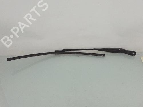 Front windshield wiper arm RENAULT TWINGO II (CN0_) 1.5 dCi (CN0E) | BP26892430C143 