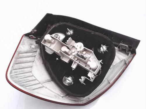 right-taillight-bmw-1-e87-2003-2004-2005-2006-2007-2008-2009-2010-2011-2012-2013-25354898 main image