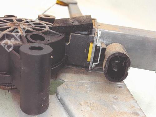 Used Front right window mechanism Front right window mechanism RENAULT TRAFIC II Bus (JL) 2.0 dCi 115 (JL00, JL01, JL0H, JL0M, JL0U) (114 hp) 39713020 39713020