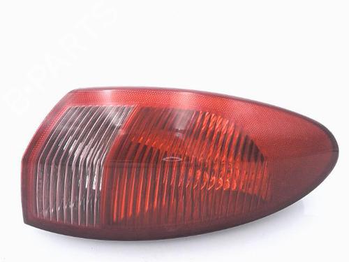 Used Right taillight Right taillight ALFA ROMEO 147 (937_) 1.9 JTD (937.AXD1A, 937.BXD1A, 937.AXV1A, 937.BXB1A,... (115 hp) 25350811 25350811