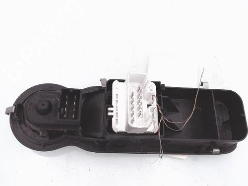 Interrupteur de vitre avant gauche RENAULT MODUS / GRAND MODUS (F/JP0_) 1.4 (JP01, JP0J) (98 hp) 25363476