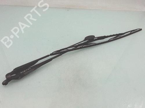 Used Front windshield wiper arm RENAULT TWINGO I (C06_) 1.2 16V (C060) (60 hp) 31655033