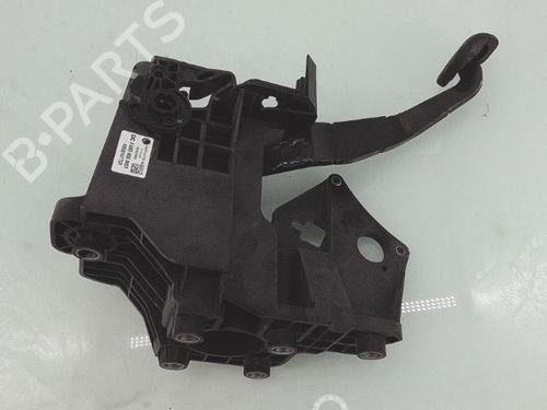 Break pedal RENAULT TWINGO III (BCM_, BCA_) 0.9 TCe 90 (BCM9, BCM2) | BP29477465I19 