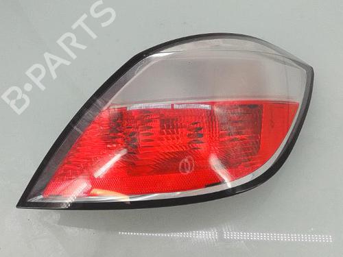 Højre baglygte OPEL ASTRA H (A04) 1.3 CDTI (L48) (90 hp) 28531575
