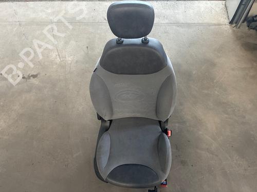 Right front seat FIAT 500L (351_, 352_) 0.9 (199LYC1B) | BP40003295C16 - Image 2