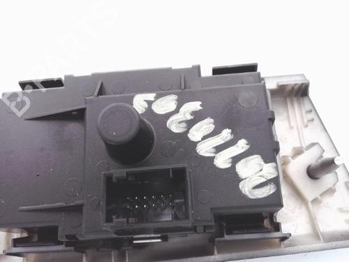 Used Headlight switch BMW 3 (E90) 320 d (177 hp) 25350936