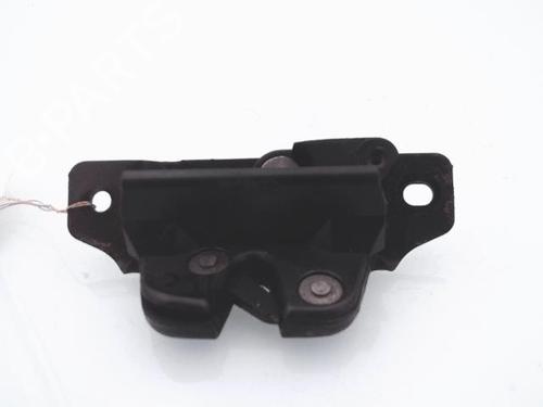 Used Tailgate lock PEUGEOT 206 Hatchback (2A/C) 1.6 i (89 hp) 25372174