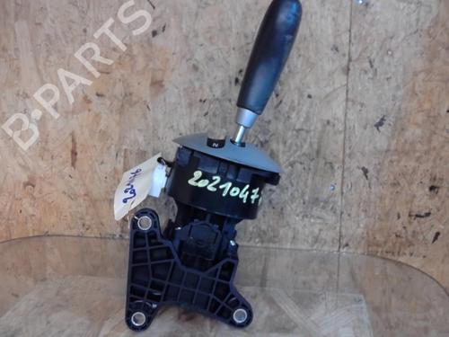 Used Gear lever Gear lever LANCIA YPSILON (843_) 1.3 D Multijet (843.AXF11, 843.AXF1A, 843.AXM11,... (75 hp) 25364277 25364277