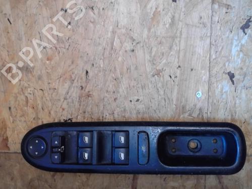 Used Switch PEUGEOT 407 (6D_) 2.0 HDi 135 (6DRHRH, 6DRHRE, 6DRHRG, 6DRHRJ) (136 hp) 25365417
