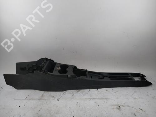 Used Middle console VW POLO V (6R1, 6C1) 1.6 TDI (90 hp) 25357869