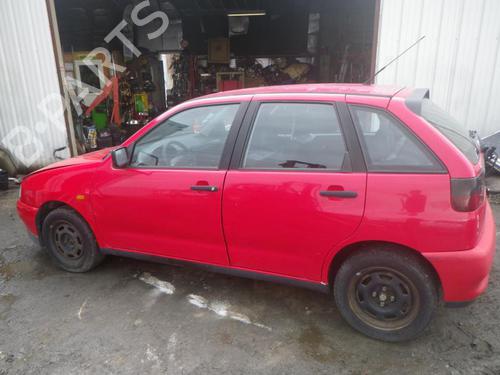 Left front indicator SEAT IBIZA II (6K1) 1.9 SDI | BP25363433C32 