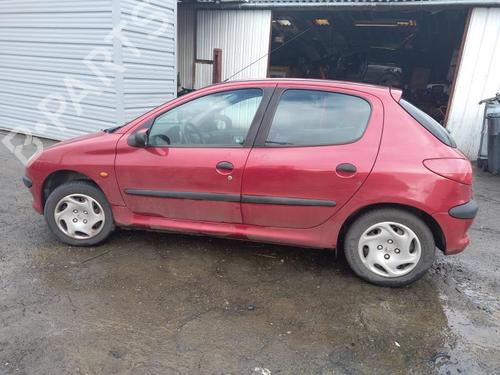 Faro izquierdo PEUGEOT 206 Hatchback (2A/C) 1.9 D | BP25358970C28 