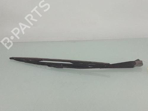Used Front windshield wiper arm RENAULT RAPID Box Body/MPV (F40_, G40_) 1.0 (37 hp) 25923400