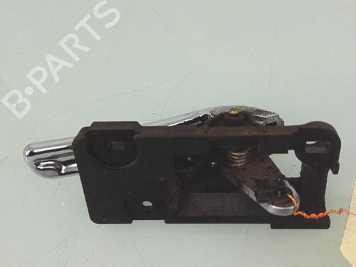 Used Rear left interior door handle Rear left interior door handle ALFA ROMEO 156 (932_) 1.9 JTD (932.A2B00, 932.A2C00) (115 hp) 25352818 25352818