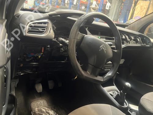 Front right seatbelt CITROËN C3 II (SC_) 1.2 VTi 82 | BP25362292I25 - Image 6