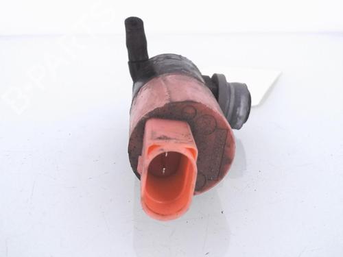 washer-pump-toyota-yaris-_p9_-2005-2006-2007-2008-2009-2010-2011-2012-2013-2014-25361623 main image