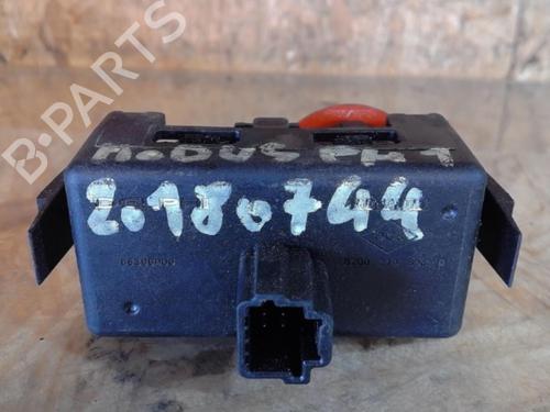 Used Warning switch RENAULT MODUS / GRAND MODUS (F/JP0_) 1.5 dCi (FP0D, JP0D) (82 hp) 25358441