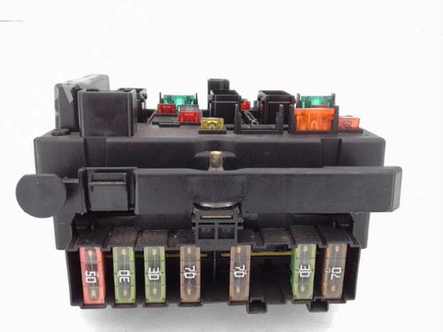 Used Fuse box Fuse box PEUGEOT 307 Break (3E) 2.0 HDI 110 (107 hp) 25355735 25355735