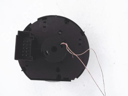 Used Headlight switch VW TOURAN (1T1, 1T2) 1.9 TDI (105 hp) 25363350