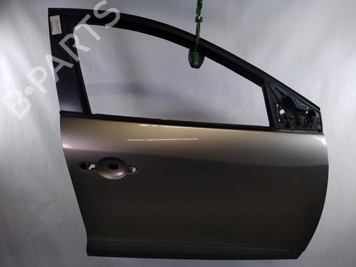 Used Right front door RENAULT MEGANE III Hatchback (BZ0/1_, B3_) 1.5 dCi (BZ0C) (90 hp) 25362370