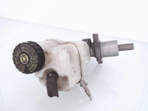 brake-master-cylinder-peugeot-508-sw-i-8e_-2010-2011-2012-2013-2014-2015-2016-2017-2018-25361403 main image