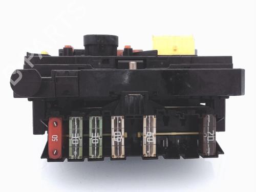 Used Fuse box PEUGEOT 307 (3A/C) 1.6 HDi (90 hp) 25354963