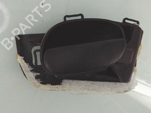 Høyre foran invendig håndtak PEUGEOT 206 Hatchback (2A/C) 1.9 D (69 hp) 25362561