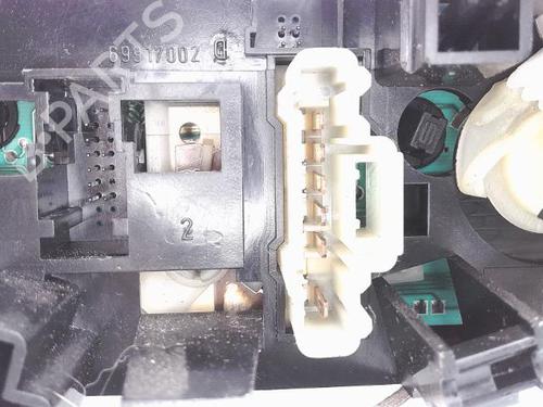 Used Climate control Climate control 25357581 25357581