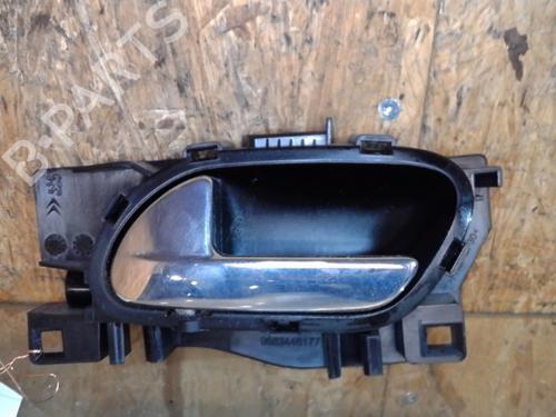 Used Rear left interior door handle PEUGEOT 5008 (0U_, 0E_) 1.6 HDi (110 hp) 25370302