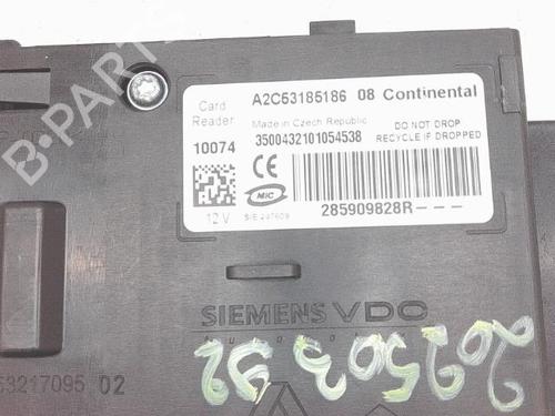 Card reader RENAULT MEGANE III Hatchback (BZ0/1_, B3_) 1.9 dCi (BZ0N, BZ0J) | BP33724746E4 - Image 4
