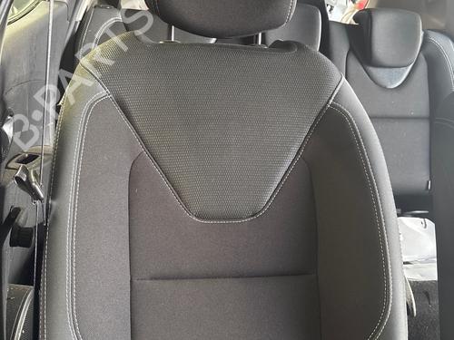 right-front-seat-renault-clio-iv-bh_-2012-2013-2014-2015-2016-2017-2018-2019-2020-2021-38788756 main image