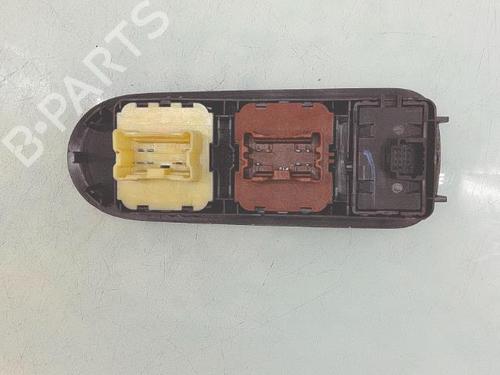 left-front-window-switch-dacia-duster-hs_-2010-2011-2012-2013-2014-2015-2016-2017-2018-36336796 main image