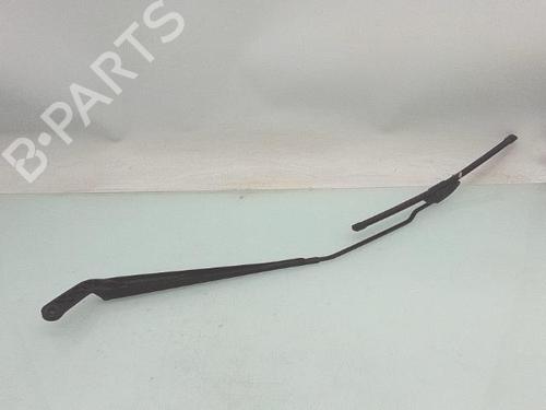 Used Front windshield wiper arm Front windshield wiper arm PEUGEOT 206 Hatchback (2A/C) 1.4 i (75 hp) 33025885 33025885